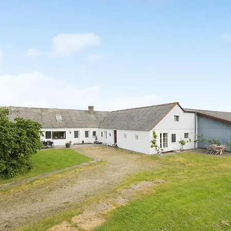 Cozy In With Wifi Ranum